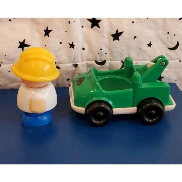 1992 Shelcore Wrecker Tow Truck Driver Construction Man Pretend Play Set - Picture 5 of 14